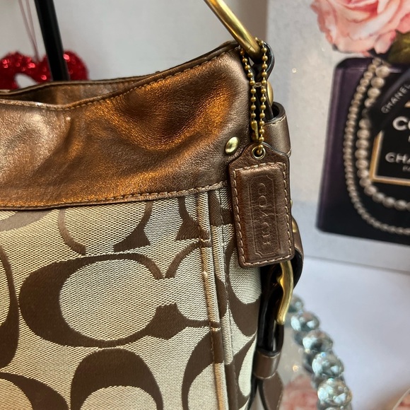 Coach Zoe signature canvas and leather shoulder bag - Picture 8 of 13